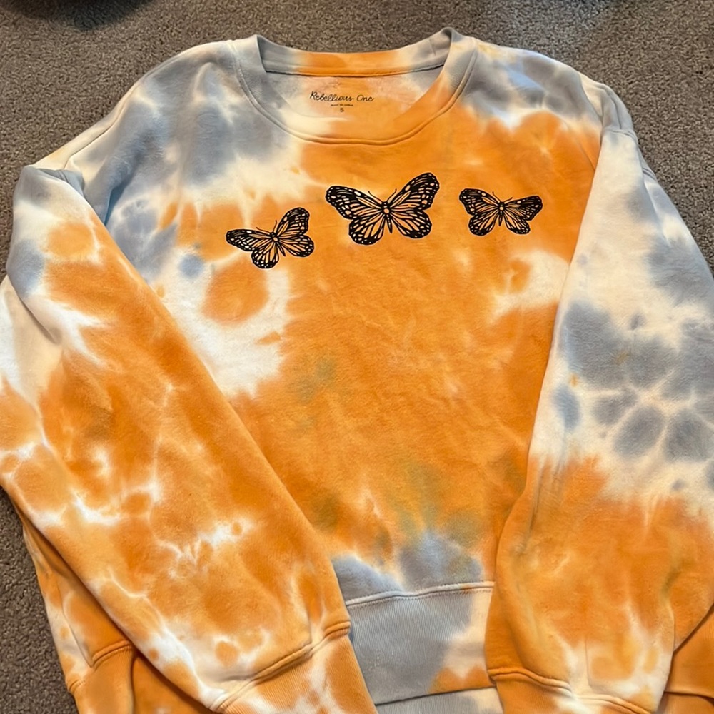 Butterfly Tie- Dye